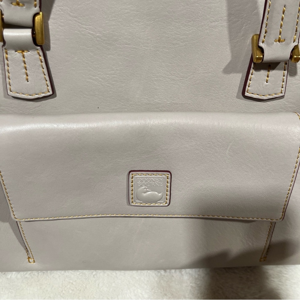 NWT LG Dooney & Bourke Saffiano Florentine Leather Shoulder Handbag Neutral Zips - Picture 5 of 15